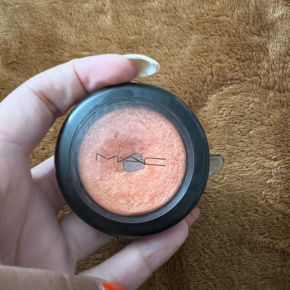 MAC Blush